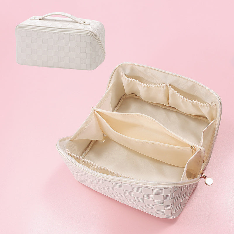 Vintage Pattern Handheld Makeup Bag