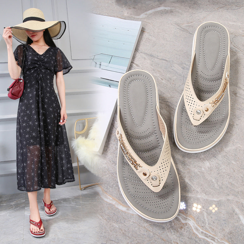 Metal Buckle Beach Flip Flops