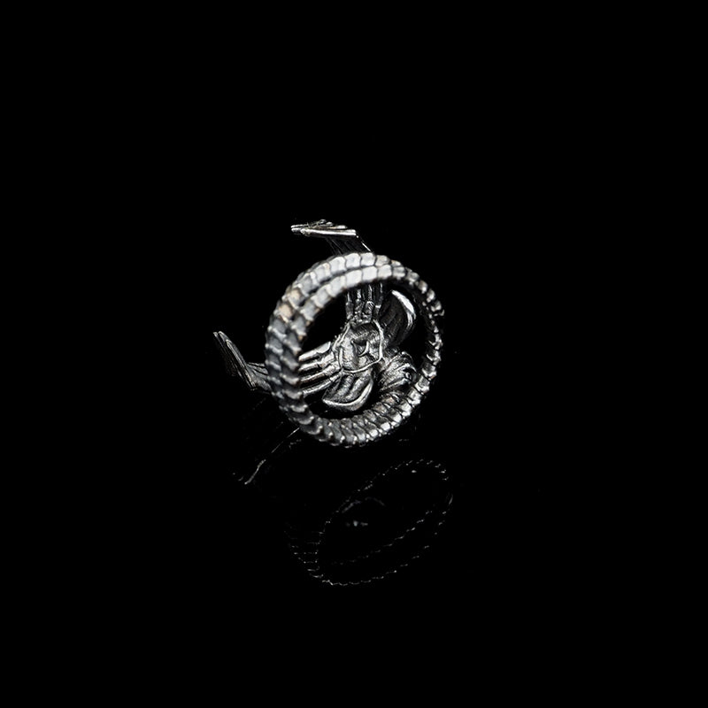 Punk Skeleton Claw Ring