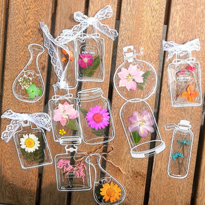 Beautiful Transparent Dried Flower Bookmarks