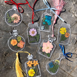 Beautiful Transparent Dried Flower Bookmarks