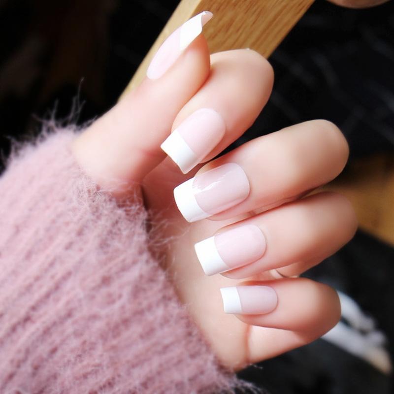 Glue-On French Manicure Nails Kit (100 pcs)