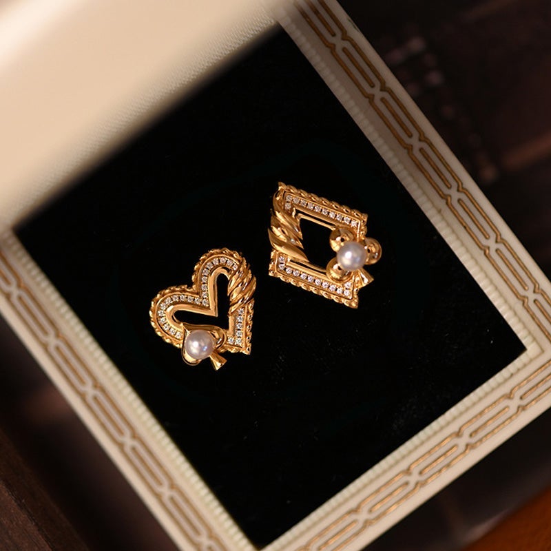 Poker Pearl Earrings
