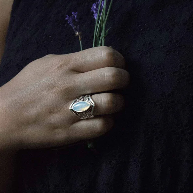 Vintage Moonstone Ring