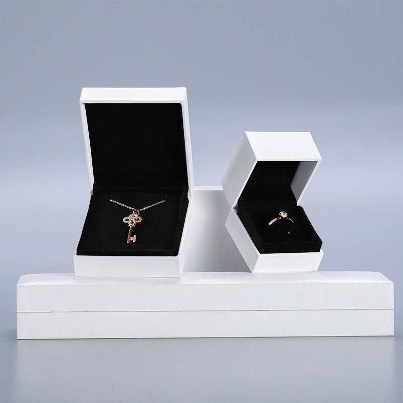 Delicate Jewelry Box 2