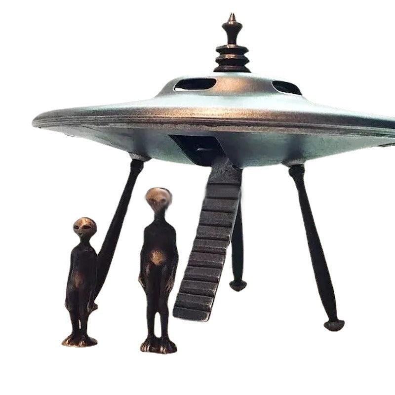 Flying Saucer With Alien Family Decoration